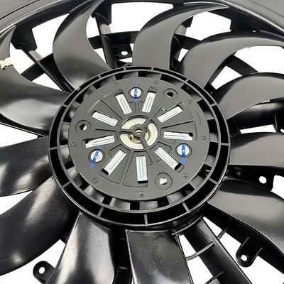 600W Long Wire Auto Radiator dan Fan Pendingin Bantuan untuk Jaguar XEL XFL 2017 2.0T